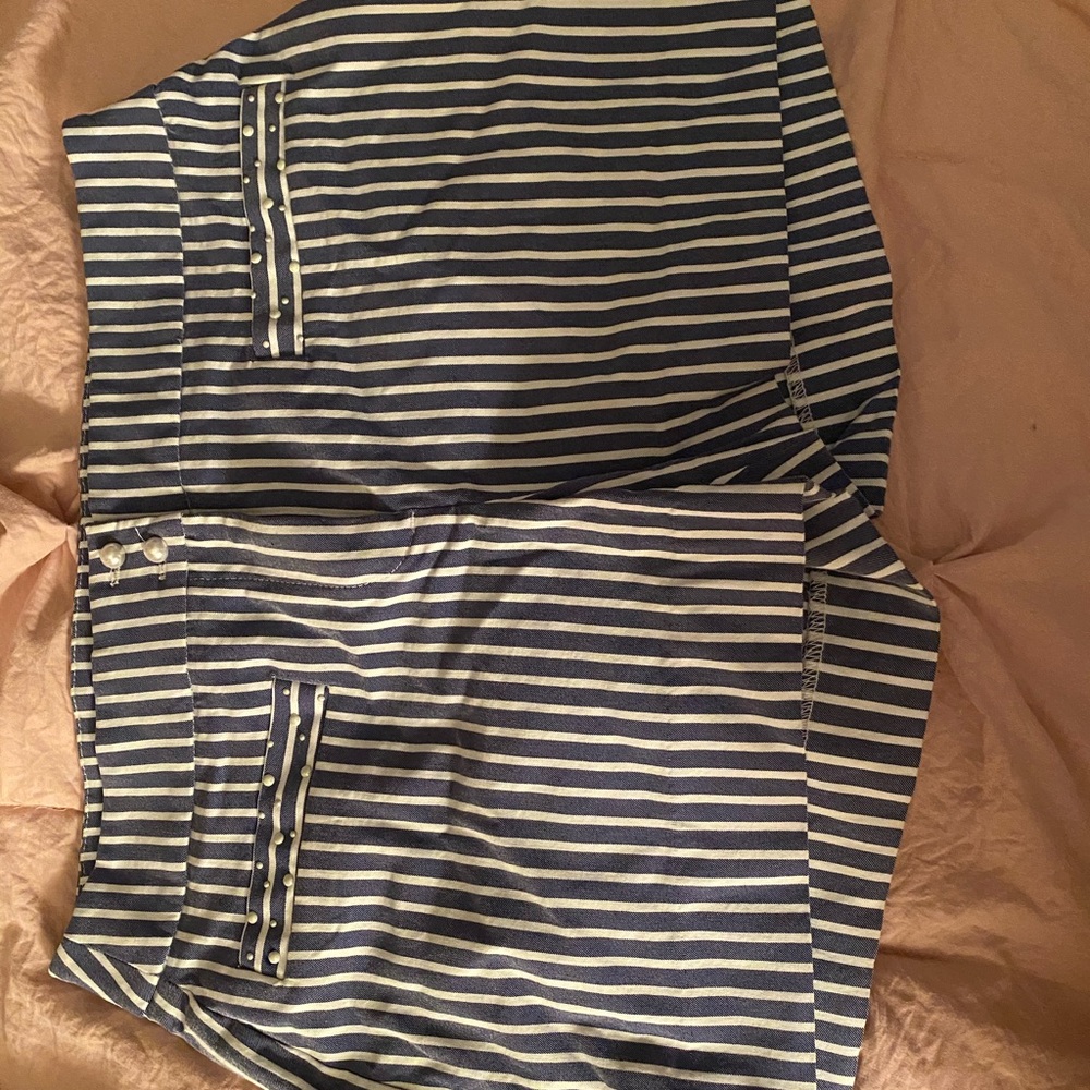 3 PAIRS OF REALLY CUTE SHORTS CHEAPP!!!